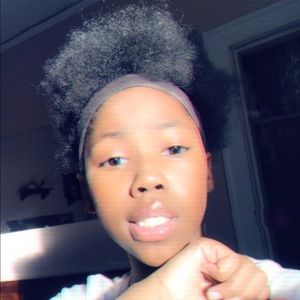 Meet your Posher, Janella